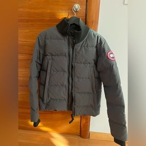 Gray Canada Goose Woolford Jacket in great condition. Worn 3 times. US Men’s S